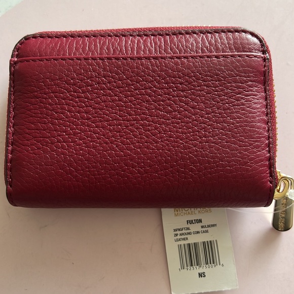 NWT: Michael Kors Red Fulton Leather Coin purse - Picture 3 of 5